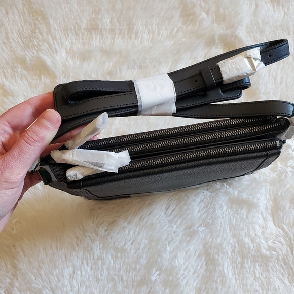 NWT Time's Arrow Mini Trilogy Crossbody Leather Bag - Black/Silver - Picture 3 of 9